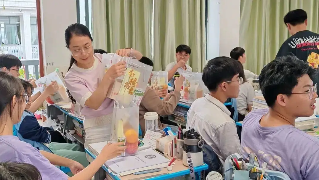 爱心加餐  助赢高考 ——梧州高中高三备考攻坚阶段营养加餐活动-第5张图片-四季读书网