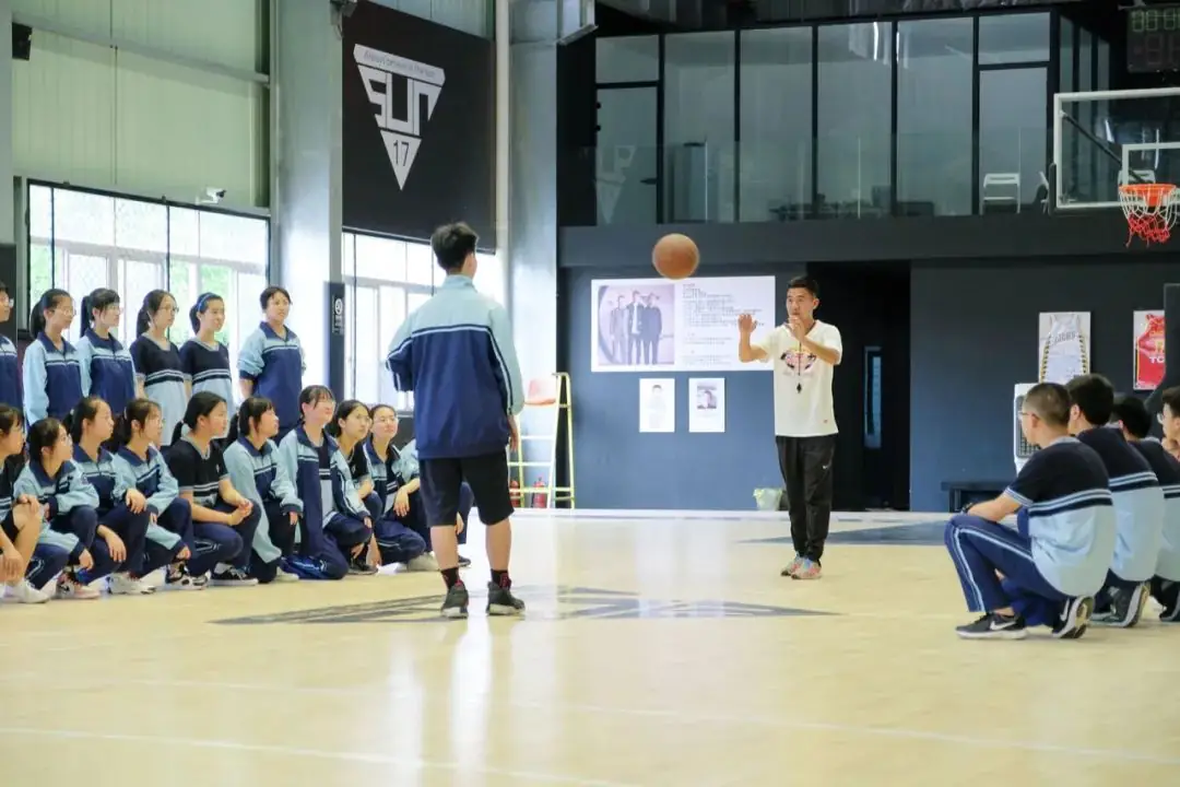 中考后10%冲到高考前20%!杭州这所高中频频上演“变形记” 第20张 中考后10%冲到高考前20%!杭州这所高中频频上演“变形记” 第20张