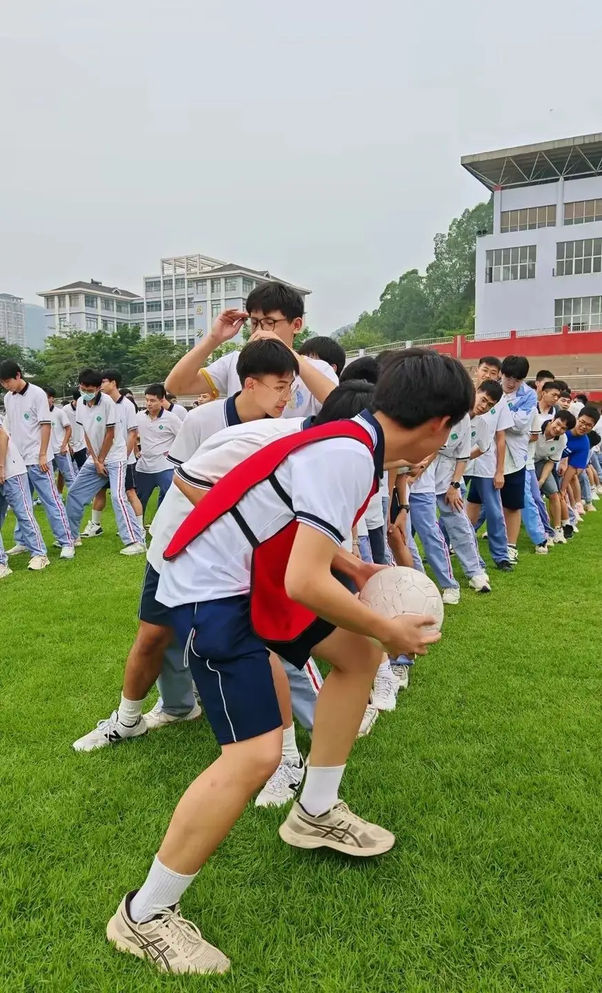 助力高考  与梦同行 —四会中学2024届高三学生减压赋能活动 第12张