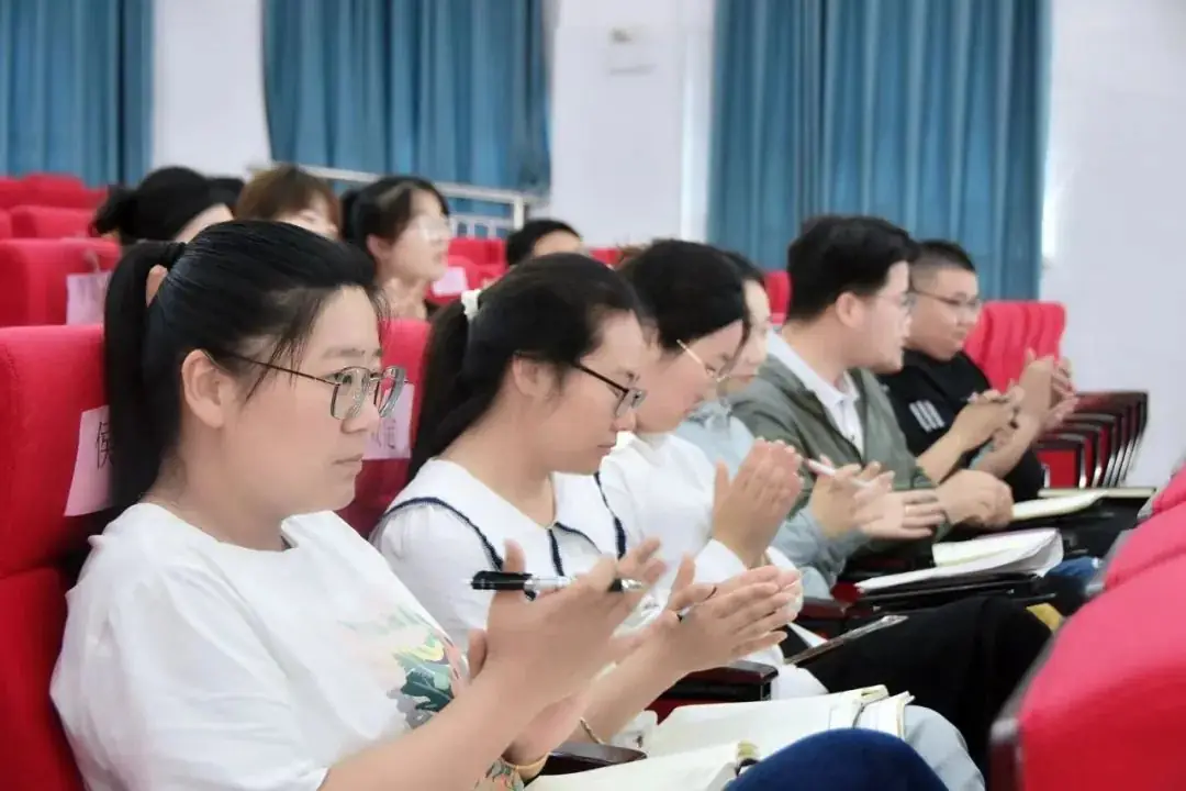 充盈心灵 助力高考 | 热烈欢迎宋英教授莅临我校指导心理健康教育工作-第17张图片-四季读书网