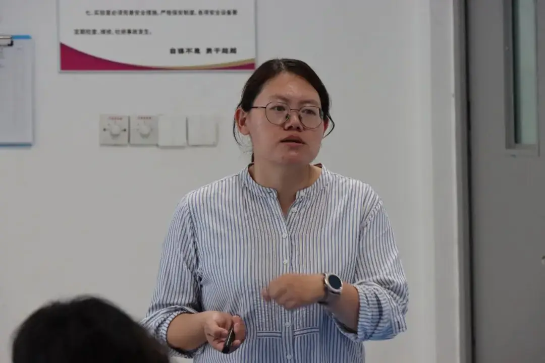 精准把脉新高考,送教帮扶促发展——玉溪师范学院到我校开展送教调研工作-第19张图片-四季读书网 精准把脉新高考,送教帮扶促发展——玉溪师范学院到我校开展送教调研工作-第19张图片-四季读书网
