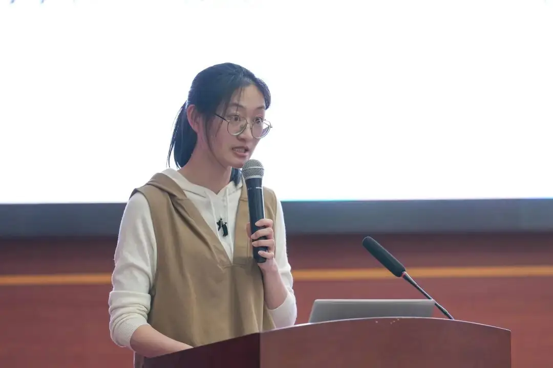【润·工作室】研究新中考 推进新课标——庄建红工作室举行中考命题、解题专题分享暨结业典礼-第11张图片-四季读书网 【润·工作室】研究新中考 推进新课标——庄建红工作室举行中考命题、解题专题分享暨结业典礼-第11张图片-四季读书网