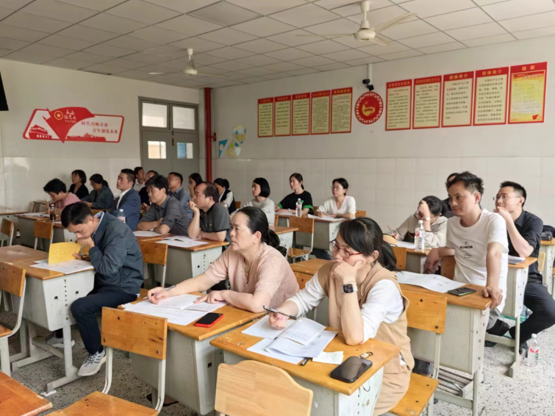 中考再研判 教研共提高——慈溪市中部教研共同体初中数学教学研讨活动在我校举行-第10张图片-四季读书网