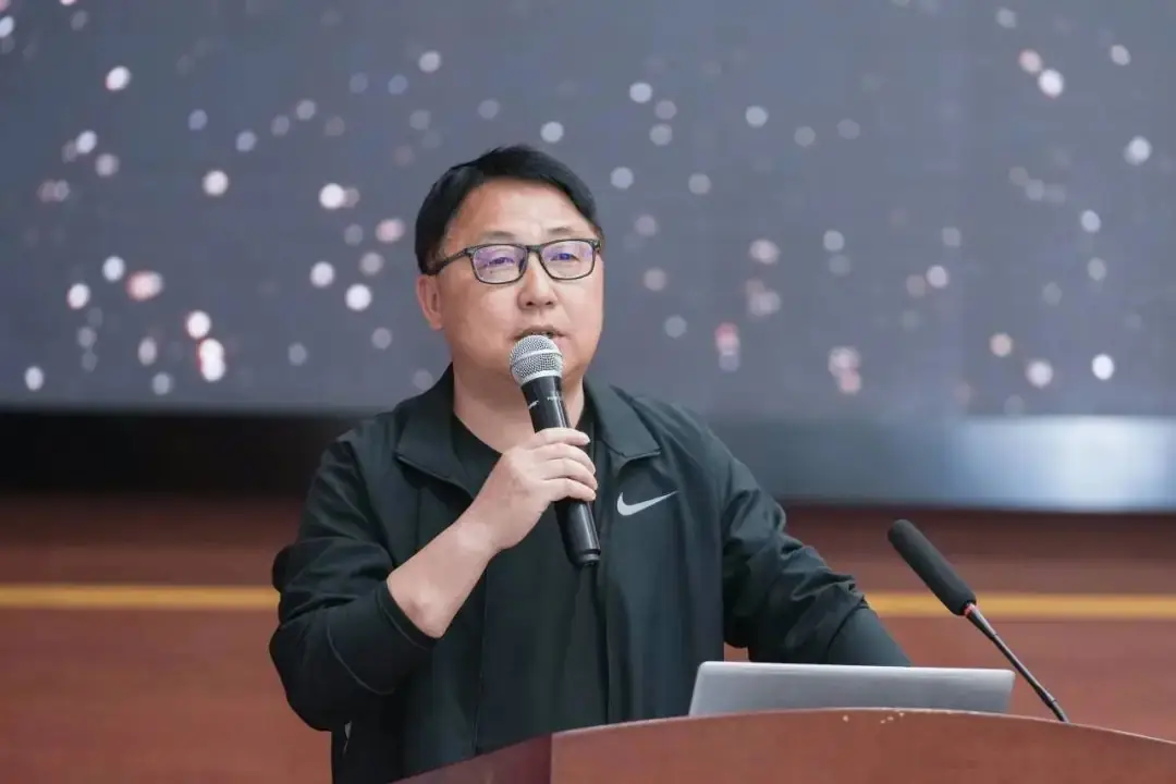 【润·工作室】研究新中考 推进新课标——庄建红工作室举行中考命题、解题专题分享暨结业典礼-第20张图片-四季读书网 【润·工作室】研究新中考 推进新课标——庄建红工作室举行中考命题、解题专题分享暨结业典礼-第20张图片-四季读书网
