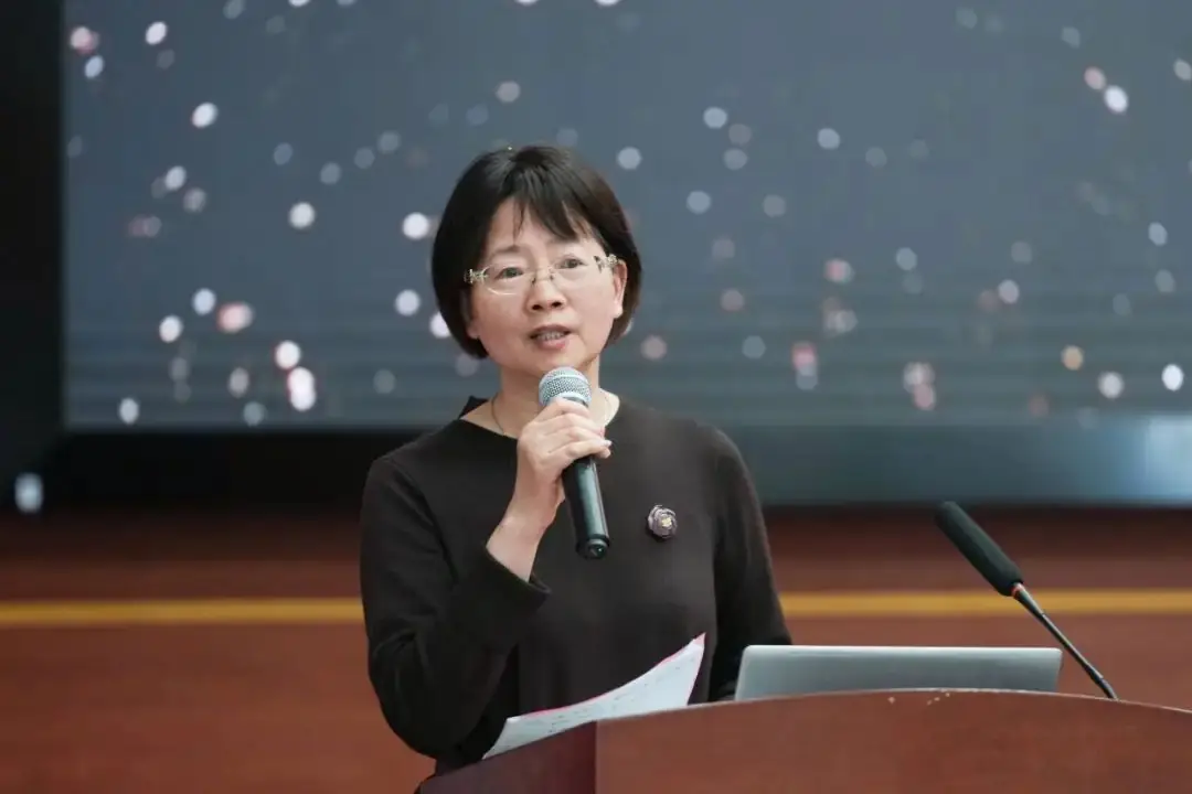 【润·工作室】研究新中考 推进新课标——庄建红工作室举行中考命题、解题专题分享暨结业典礼-第23张图片-四季读书网 【润·工作室】研究新中考 推进新课标——庄建红工作室举行中考命题、解题专题分享暨结业典礼-第23张图片-四季读书网