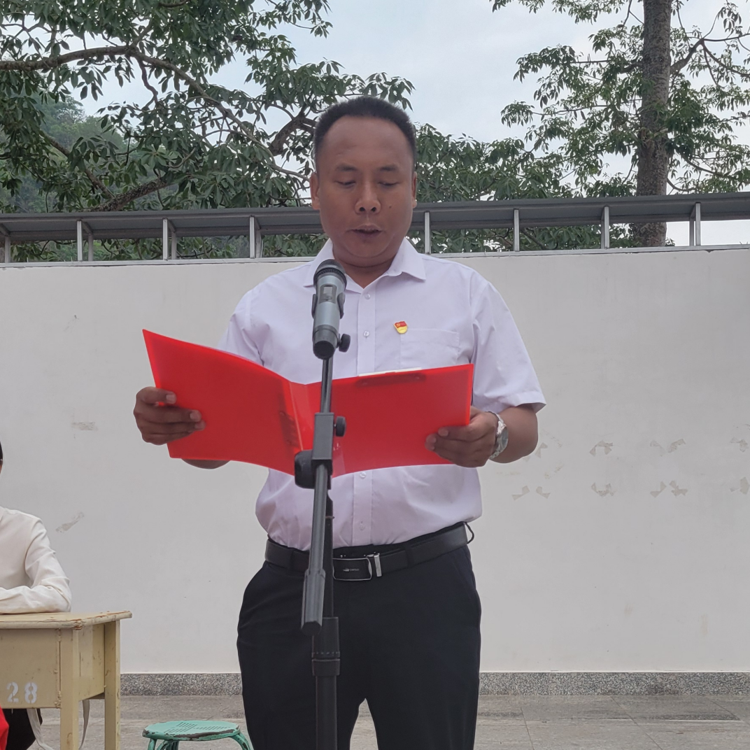 【决战中考】奋勇前行,为梦而战——凤山镇中心学校召开2024届中考冲刺誓师大会-第2张图片-四季读书网 【决战中考】奋勇前行,为梦而战——凤山镇中心学校召开2024届中考冲刺誓师大会-第2张图片-四季读书网