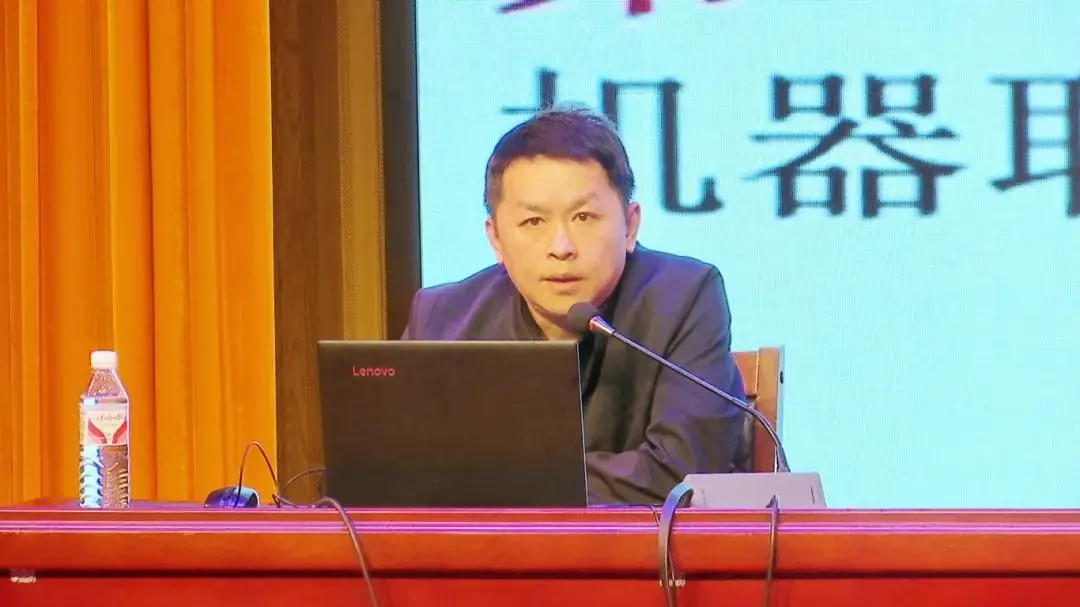 承德市首届“新高考背景下大单元教学研讨活动”在围场一中举办-第3张图片-四季读书网