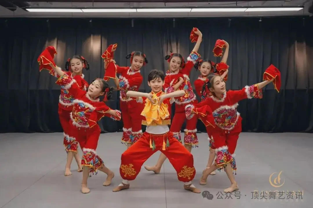 中考班|万众期待!顶尖舞艺暑期集训中考班来啦!-第14张图片-四季读书网 中考班|万众期待!顶尖舞艺暑期集训中考班来啦!-第14张图片-四季读书网