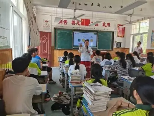 蔡甸区民政局开展中考心理减压活动-第5张图片-四季读书网 蔡甸区民政局开展中考心理减压活动-第5张图片-四季读书网