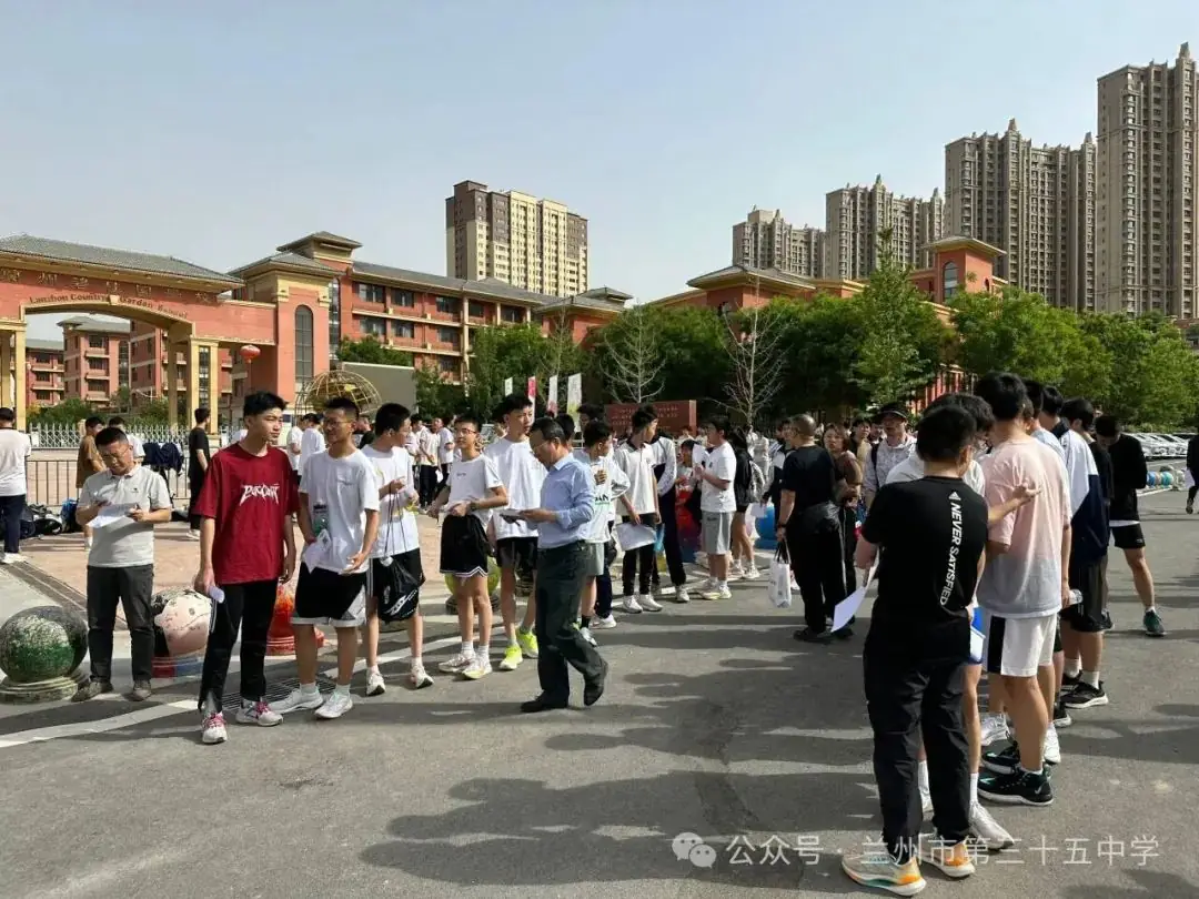 全力以赴,备战体育中考-第3张图片-四季读书网 全力以赴,备战体育中考-第3张图片-四季读书网