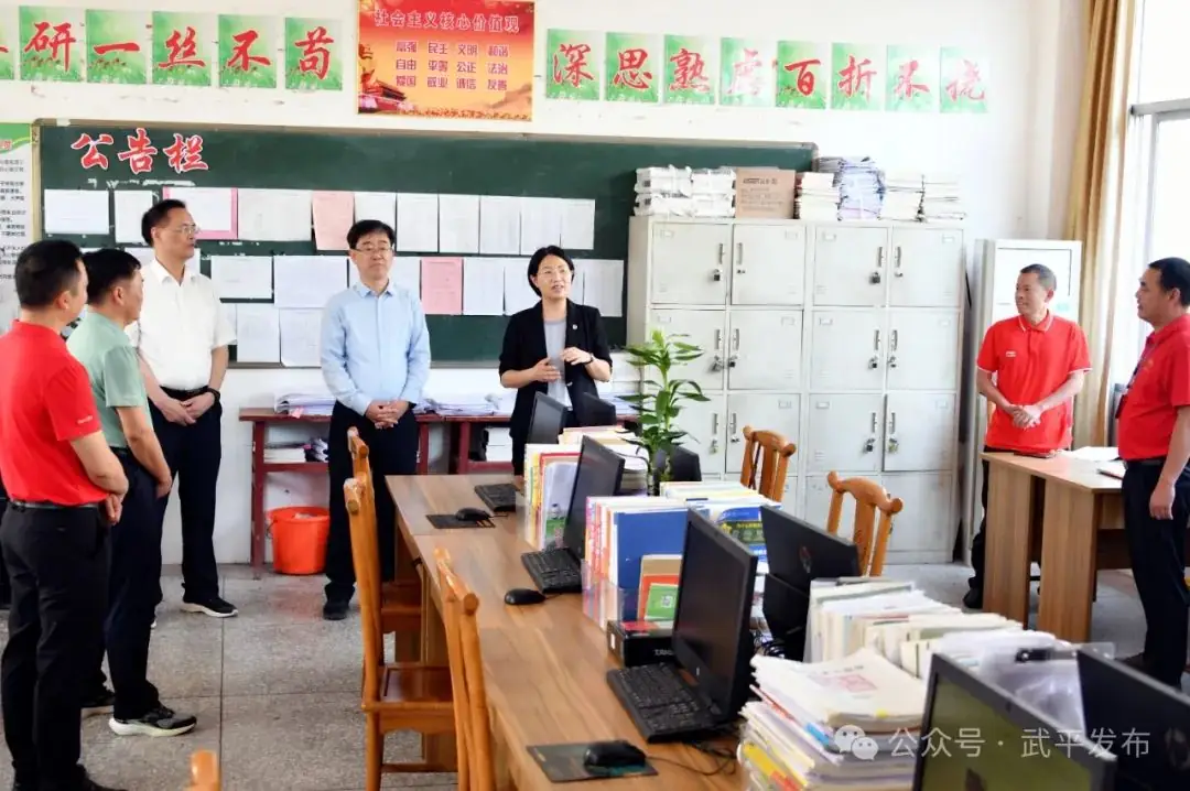 高考倒计时22天!武平县委书记、县长为大家加油鼓劲!-第1张图片-四季读书网
