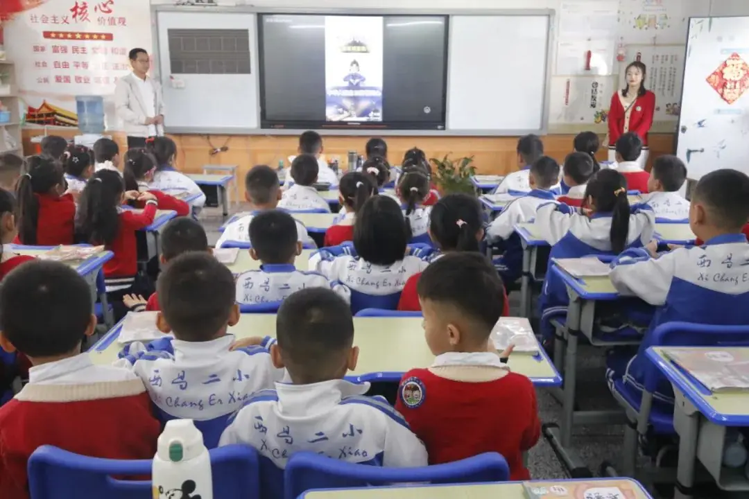 趣探小学,幼见成长——西昌市第二小学迎接红玉幼儿园参观活动 第11张