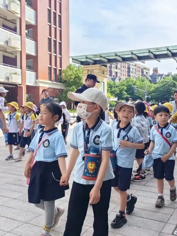 【活动资讯】走进小学,礼遇成长!——康润幼儿园幼小衔接系列活动之小学探访之旅 第16张 【活动资讯】走进小学,礼遇成长!——康润幼儿园幼小衔接系列活动之小学探访之旅 第16张