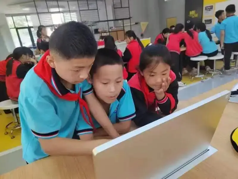 沂南县辛集镇库沟中心小学开展“红领巾爱祖国”红色研学实践活动 第23张 沂南县辛集镇库沟中心小学开展“红领巾爱祖国”红色研学实践活动 第23张