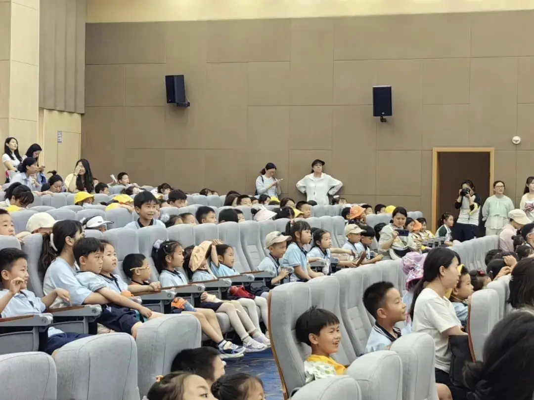 【活动资讯】走进小学,礼遇成长!——康润幼儿园幼小衔接系列活动之小学探访之旅 第34张 【活动资讯】走进小学,礼遇成长!——康润幼儿园幼小衔接系列活动之小学探访之旅 第34张