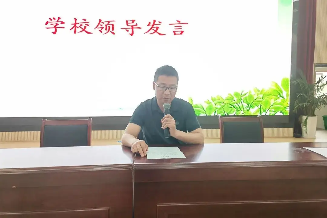 【火树银花】(51)银山路小学举行心理健康活动月开幕仪式 第2张 【火树银花】(51)银山路小学举行心理健康活动月开幕仪式 第2张