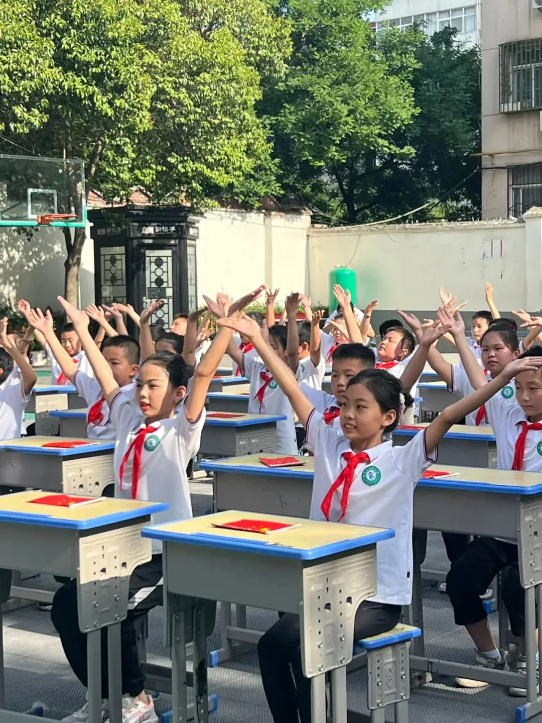 【校园动态】新安县西关小学“强国有我·舞动人生”课桌舞比赛 第12张 【校园动态】新安县西关小学“强国有我·舞动人生”课桌舞比赛 第12张