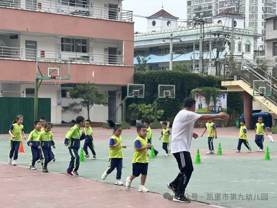 “你好,小学!”——凯里市第九幼儿园幼小衔接之参观小学活动 第43张