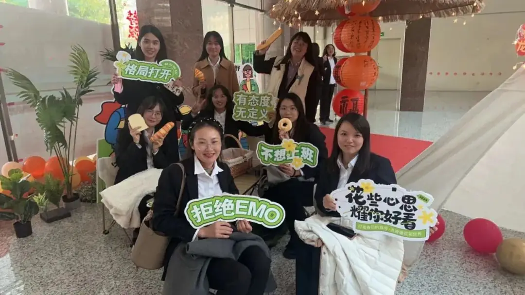 广东韶关实验小学2024年秋季骨干教师招聘公告 第29张 广东韶关实验小学2024年秋季骨干教师招聘公告 第29张
