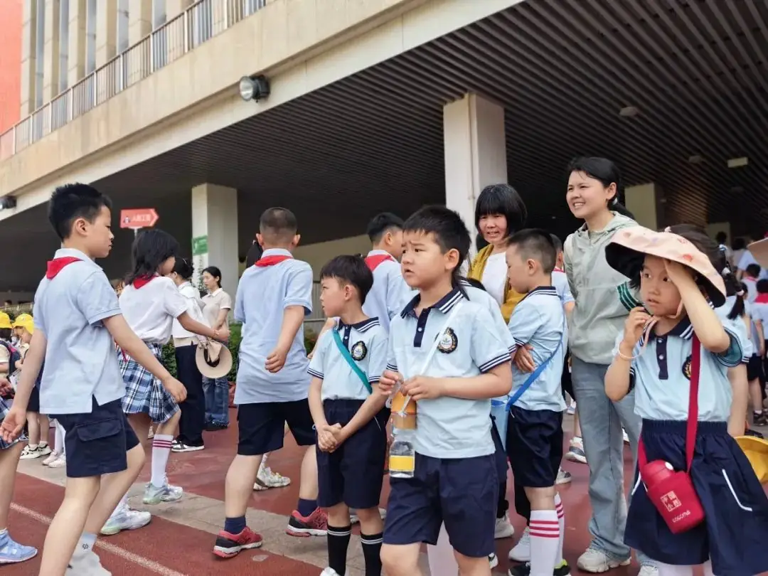 【活动资讯】走进小学,礼遇成长!——康润幼儿园幼小衔接系列活动之小学探访之旅 第28张 【活动资讯】走进小学,礼遇成长!——康润幼儿园幼小衔接系列活动之小学探访之旅 第28张