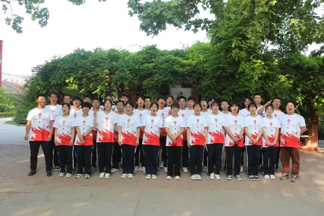 祈福高考  放飞梦想丨青县明德中学高三高考许愿祈福仪式 第2张