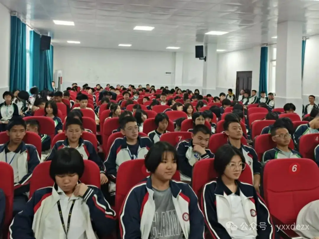 【中考加油】以奋斗之姿 铭青春之志——尤溪二中九年级学生大会 第11张 【中考加油】以奋斗之姿 铭青春之志——尤溪二中九年级学生大会 第11张