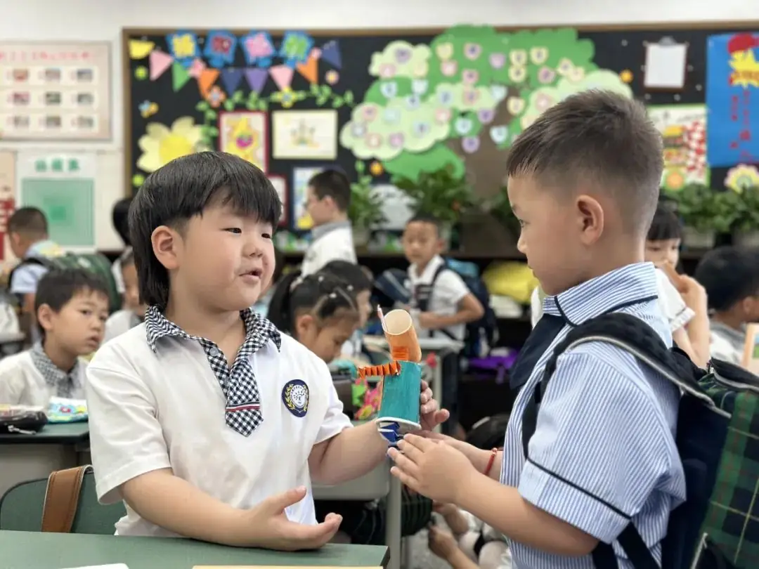 【奇乐睿幼儿园】——“初探小学·礼遇成长”大班组参观小学活动 第84张 【奇乐睿幼儿园】——“初探小学·礼遇成长”大班组参观小学活动 第84张