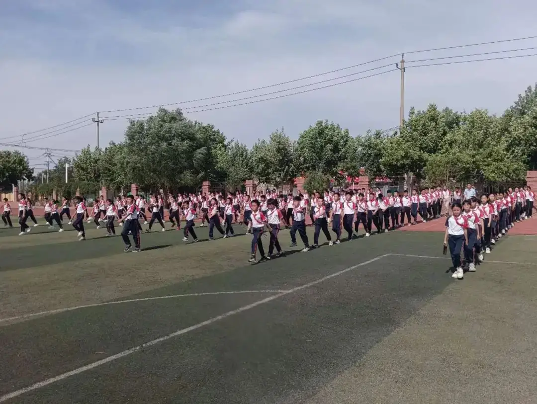 实小动态丨坊子区实验小学举行阳光大课间展示活动 第4张 实小动态丨坊子区实验小学举行阳光大课间展示活动 第4张