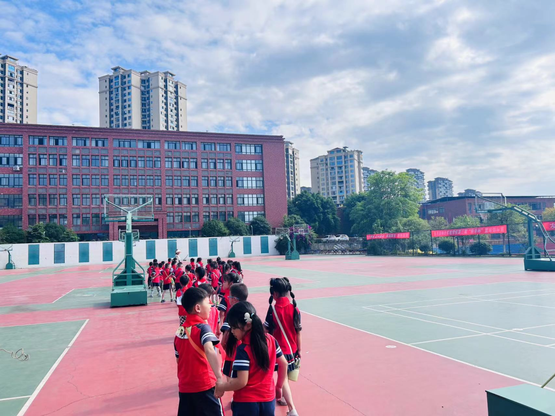 【凤幼动态】“初遇小学 筑梦成长”——幼小衔接之走进小学大班活动 第31张 【凤幼动态】“初遇小学 筑梦成长”——幼小衔接之走进小学大班活动 第31张