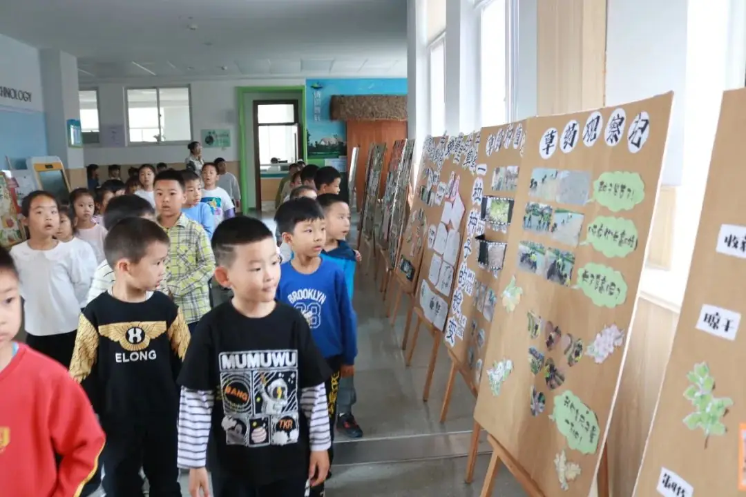 【全环境立德树人•观海动态】你好,小学——我园大班参观实验小学活动 第24张 【全环境立德树人•观海动态】你好,小学——我园大班参观实验小学活动 第24张