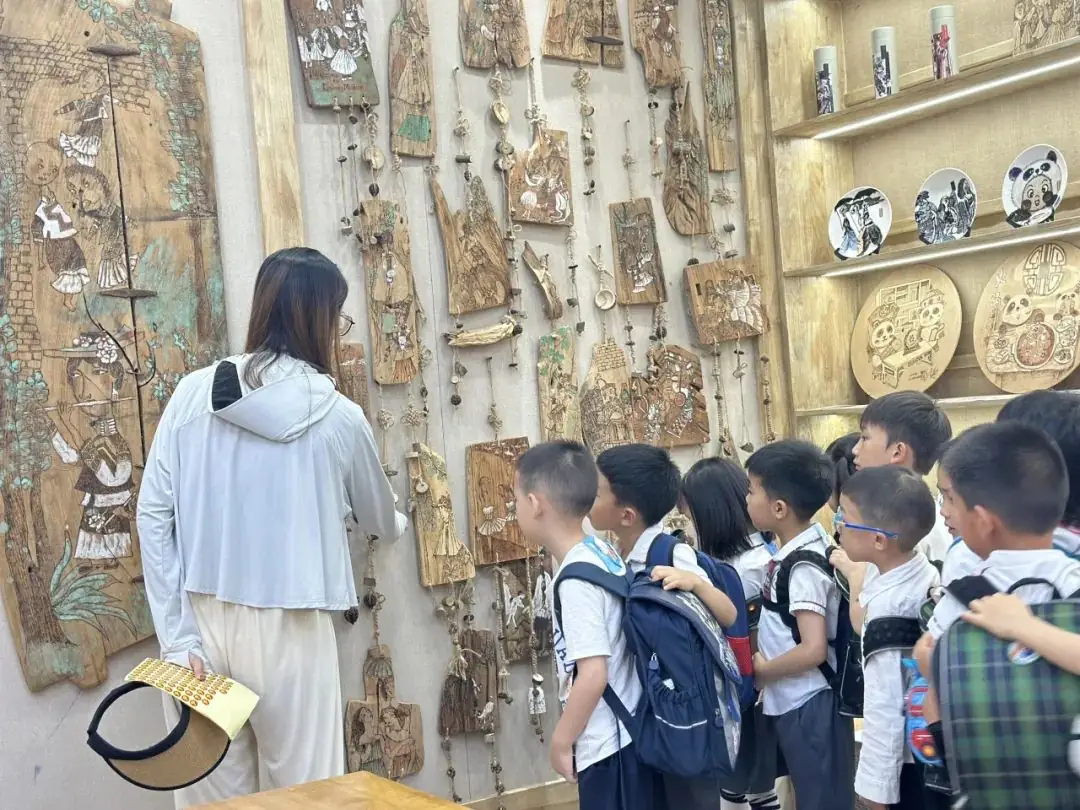 【奇乐睿幼儿园】——“初探小学·礼遇成长”大班组参观小学活动 第48张 【奇乐睿幼儿园】——“初探小学·礼遇成长”大班组参观小学活动 第48张