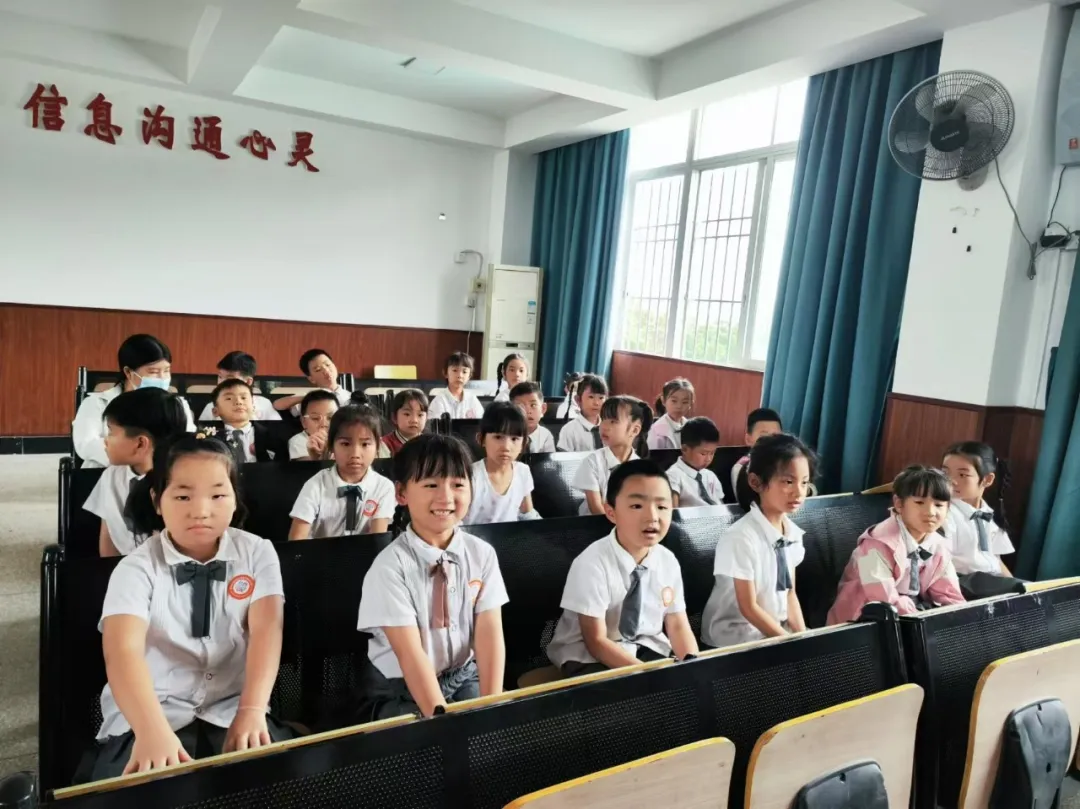 【幼小衔接】我与小学零距离——走进登塘小学 第26张 【幼小衔接】我与小学零距离——走进登塘小学 第26张