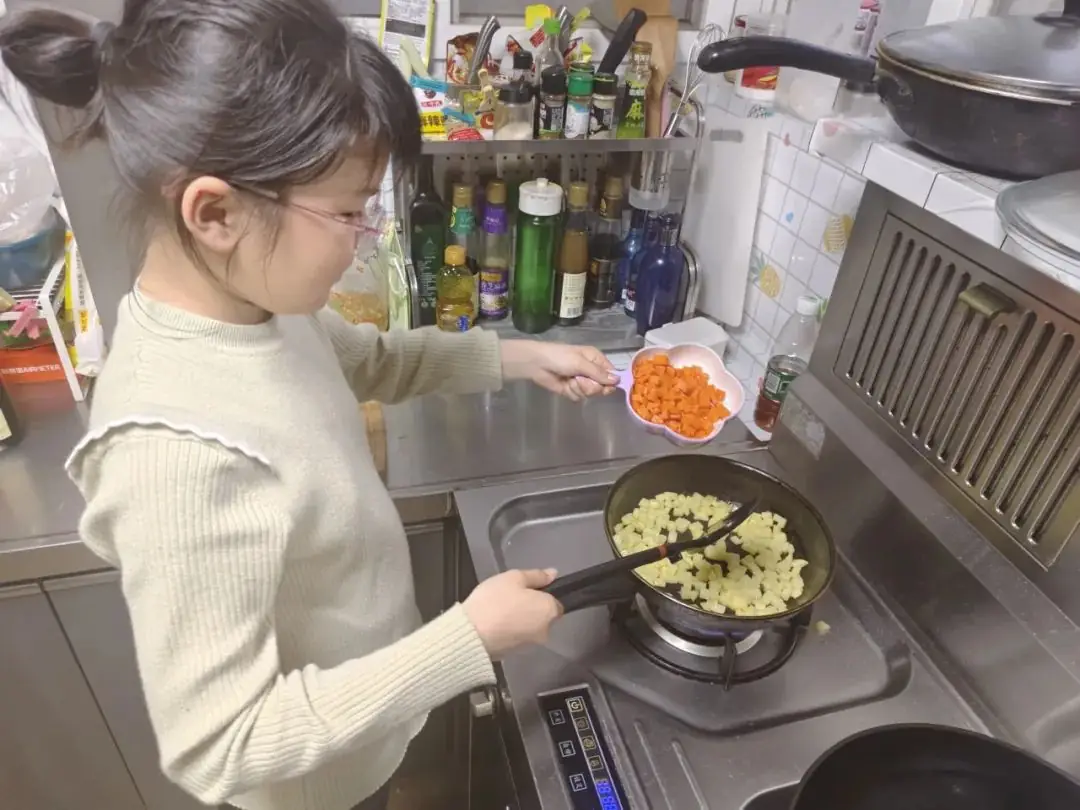 【实小教育集团·十里坊小学】“趣”当劳动者,“育”见劳动美 ——四年级劳动主题系列活动 第47张 【实小教育集团·十里坊小学】“趣”当劳动者,“育”见劳动美 ——四年级劳动主题系列活动 第47张