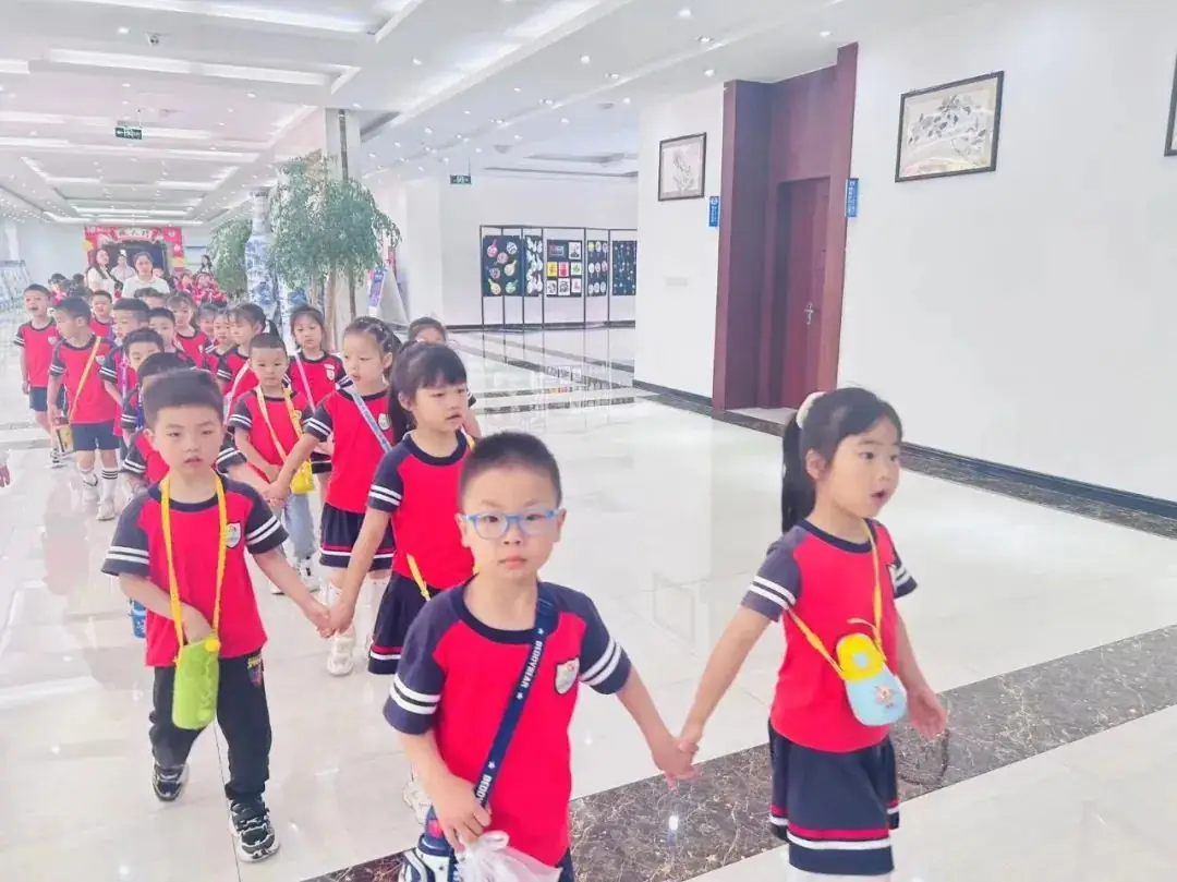 【凤幼动态】“初遇小学 筑梦成长”——幼小衔接之走进小学大班活动 第14张 【凤幼动态】“初遇小学 筑梦成长”——幼小衔接之走进小学大班活动 第14张