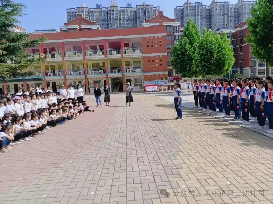 【幼小衔接】小学初体验 衔接促成长 ---新郑市孟庄镇第二幼儿园幼小衔接之大班幼儿参观小学活动 第26张 【幼小衔接】小学初体验 衔接促成长 ---新郑市孟庄镇第二幼儿园幼小衔接之大班幼儿参观小学活动 第26张