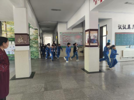 【校园安全】西林小学开展应急疏散演练活动 第2张 【校园安全】西林小学开展应急疏散演练活动 第2张