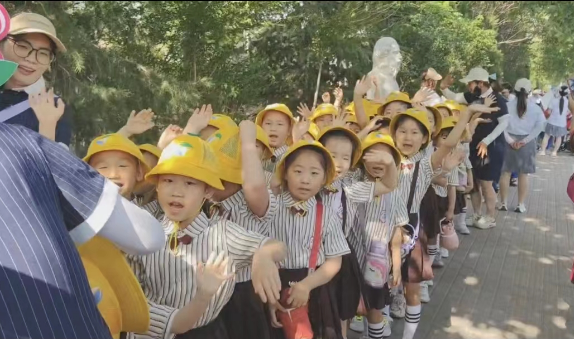 【初探小学 助力成长】 维也纳幼儿园参观甲骨文小学 第10张 【初探小学 助力成长】 维也纳幼儿园参观甲骨文小学 第10张