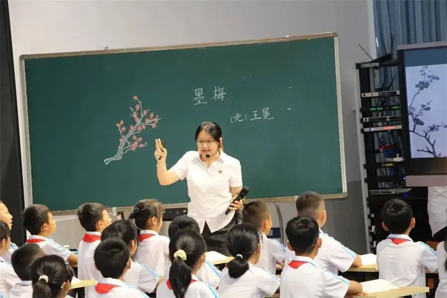 北京市海淀区双榆树中心小学到耿马自治县城关完全小学开展友谊校教学交流活动 第8张 北京市海淀区双榆树中心小学到耿马自治县城关完全小学开展友谊校教学交流活动 第8张
