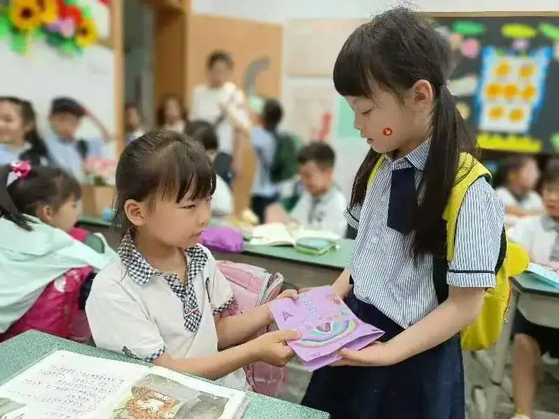 【奇乐睿幼儿园】——“初探小学·礼遇成长”大班组参观小学活动 第86张 【奇乐睿幼儿园】——“初探小学·礼遇成长”大班组参观小学活动 第86张