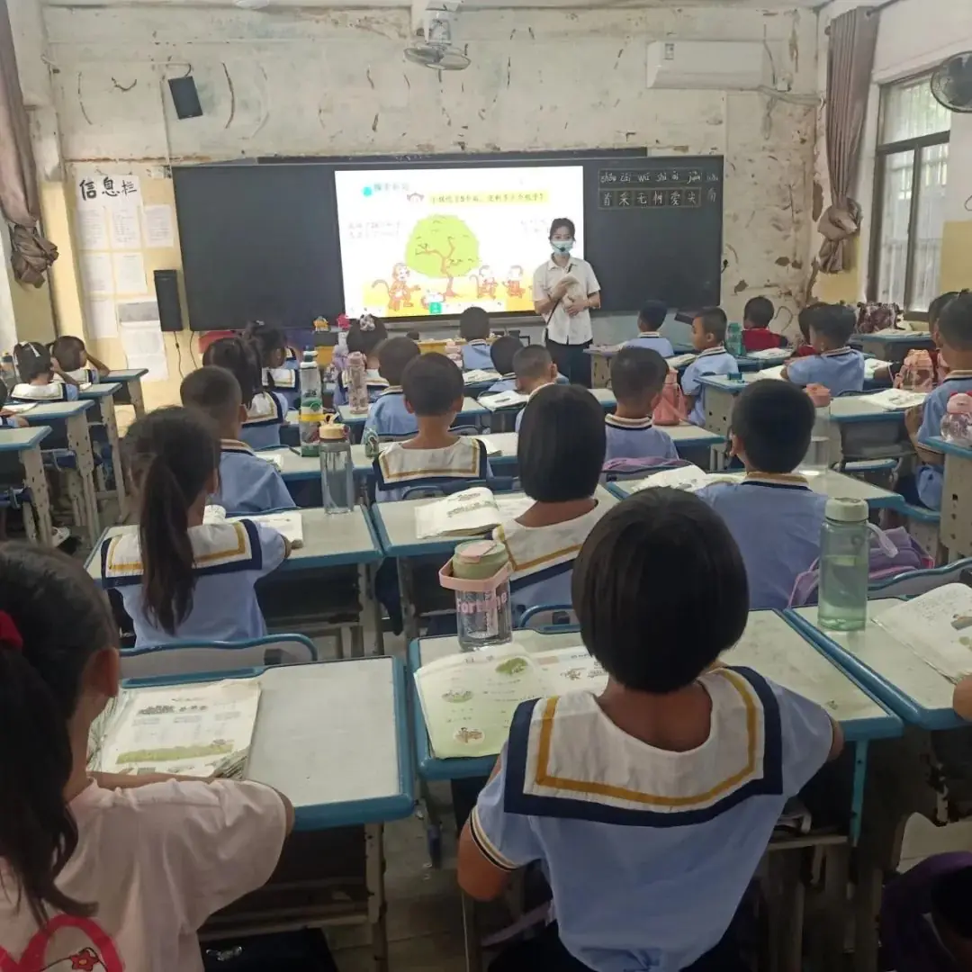 初探小学  礼遇成长——光坡镇中心幼儿园幼小衔接系列活动(二)之参观小学 第50张