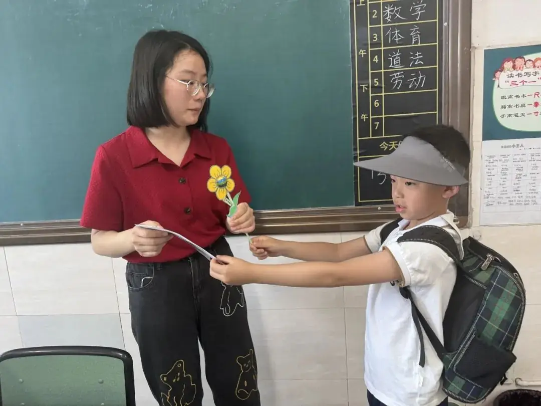 【奇乐睿幼儿园】——“初探小学·礼遇成长”大班组参观小学活动 第76张 【奇乐睿幼儿园】——“初探小学·礼遇成长”大班组参观小学活动 第76张