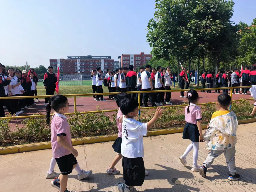 【初探小学 礼遇成长】—华洋幼儿园大班走进华洋小学活动 第28张 【初探小学 礼遇成长】—华洋幼儿园大班走进华洋小学活动 第28张