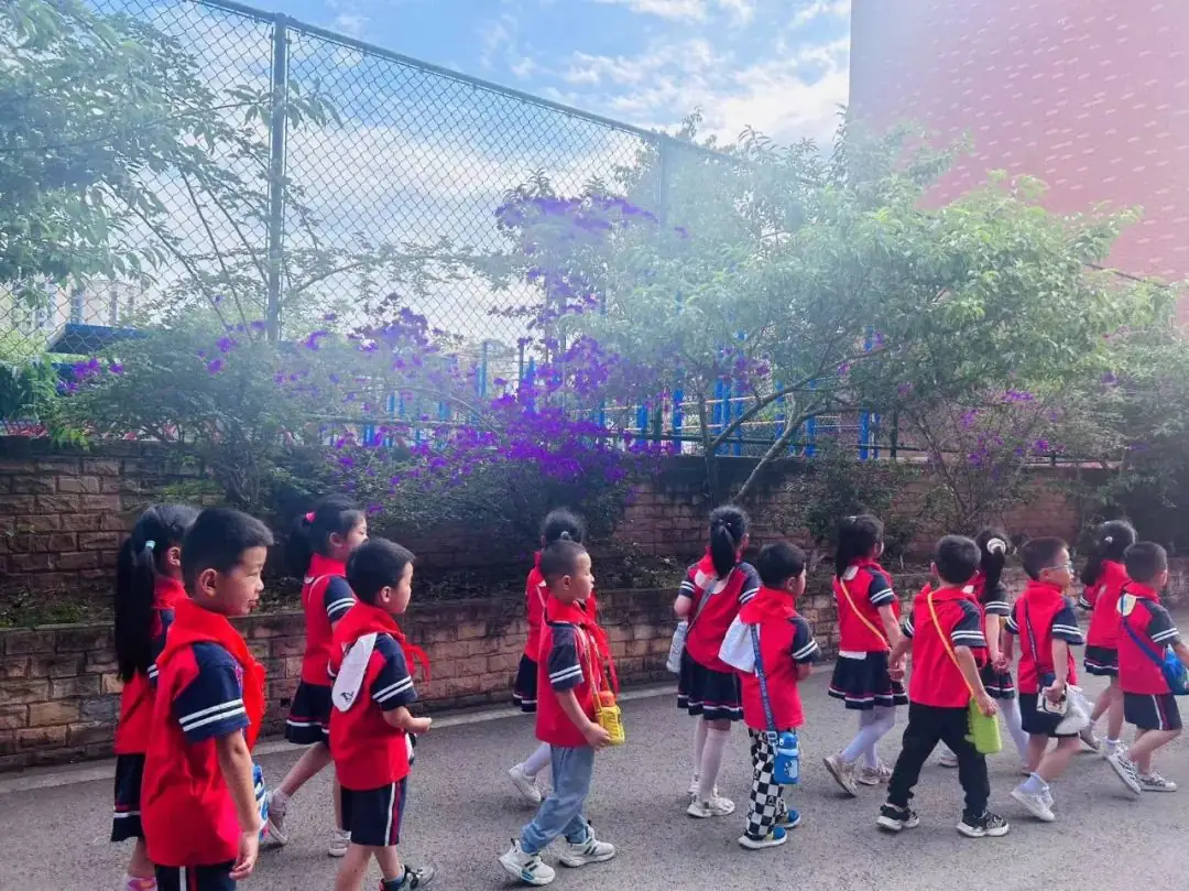 【凤幼动态】“初遇小学 筑梦成长”——幼小衔接之走进小学大班活动 第26张 【凤幼动态】“初遇小学 筑梦成长”——幼小衔接之走进小学大班活动 第26张