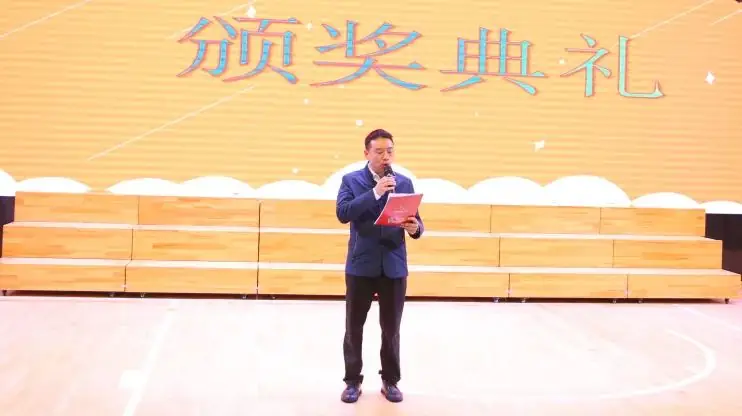 “勤动·创美” 为自己喝彩——新村国兴小学“阳光”劳动周系列活动 第12张 “勤动·创美” 为自己喝彩——新村国兴小学“阳光”劳动周系列活动 第12张