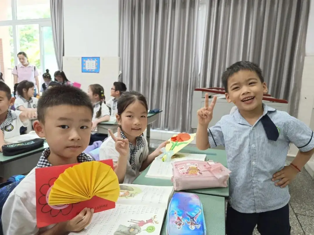 【奇乐睿幼儿园】——“初探小学·礼遇成长”大班组参观小学活动 第78张 【奇乐睿幼儿园】——“初探小学·礼遇成长”大班组参观小学活动 第78张