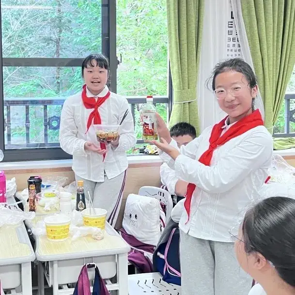 “勤动·创美” 为自己喝彩——新村国兴小学“阳光”劳动周系列活动 第14张 “勤动·创美” 为自己喝彩——新村国兴小学“阳光”劳动周系列活动 第14张