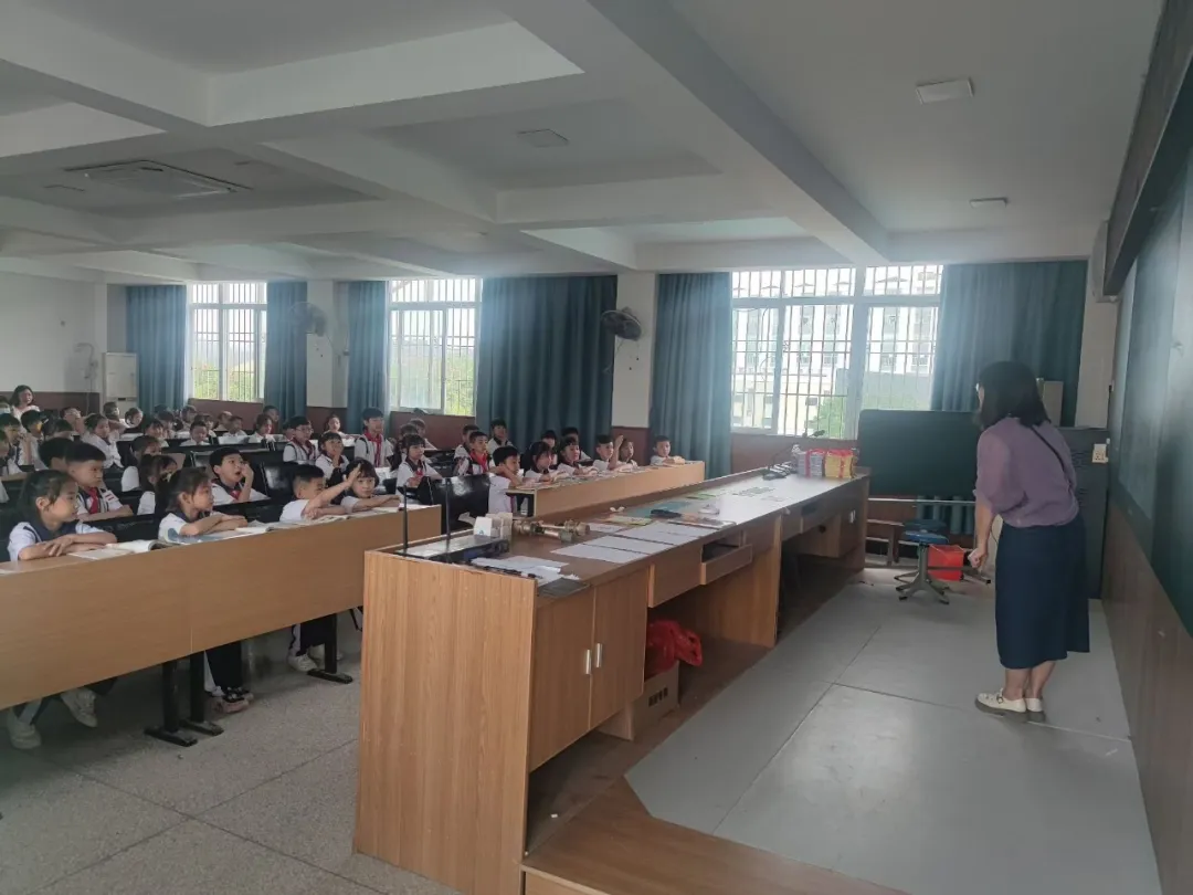 【幼小衔接】我与小学零距离——走进登塘小学 第27张 【幼小衔接】我与小学零距离——走进登塘小学 第27张