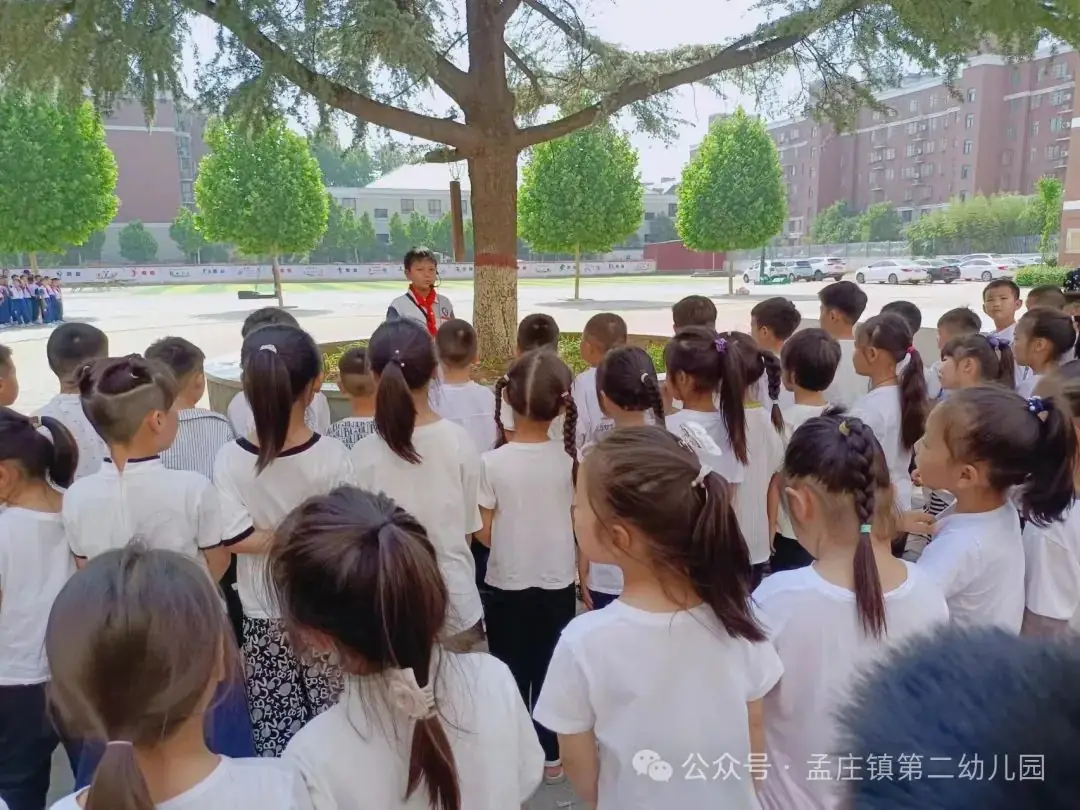 【幼小衔接】小学初体验 衔接促成长 ---新郑市孟庄镇第二幼儿园幼小衔接之大班幼儿参观小学活动 第18张 【幼小衔接】小学初体验 衔接促成长 ---新郑市孟庄镇第二幼儿园幼小衔接之大班幼儿参观小学活动 第18张