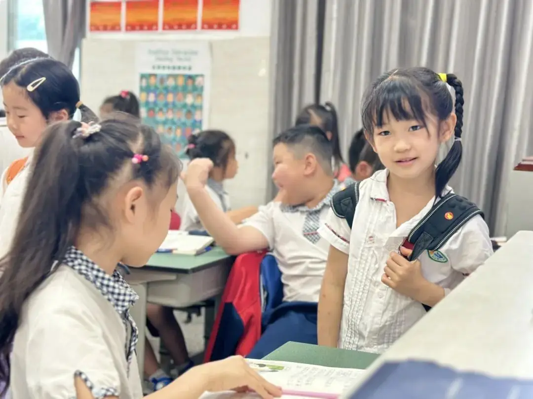 【奇乐睿幼儿园】——“初探小学·礼遇成长”大班组参观小学活动 第59张 【奇乐睿幼儿园】——“初探小学·礼遇成长”大班组参观小学活动 第59张