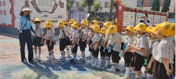 【初探小学 助力成长】 维也纳幼儿园参观甲骨文小学 第34张 【初探小学 助力成长】 维也纳幼儿园参观甲骨文小学 第34张